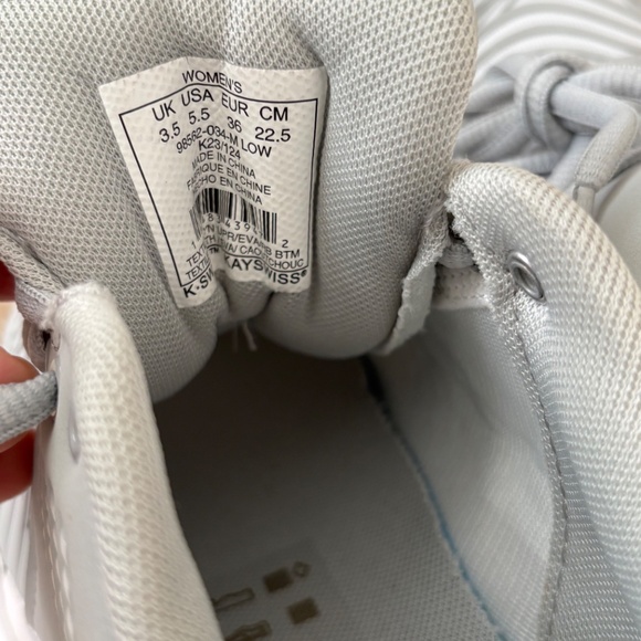 61XpmotC6HL._AC_UY900_.jpg K-Swiss Women\'s Hypercourt Preowned Express Tennis Shoes Size US 5 NWOT